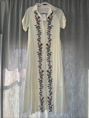 NWT bohme Cream Maxi Dress with Floral Embroidery